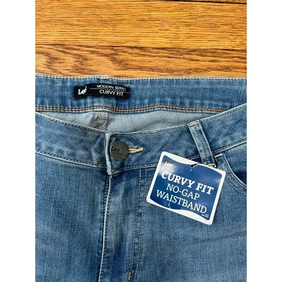 Lee Modern Series Curvy Fit Capri Jeans Women's Plus Size 16W High Rise NWT - Picture 2 of 6